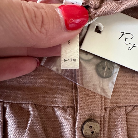 RYLEE + CRU Button Romper - Picture 3 of 3